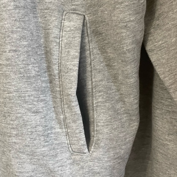 YETI Brushed Fleece Crew Neck Pullover Sweatshirt - Picture 7 of 10
